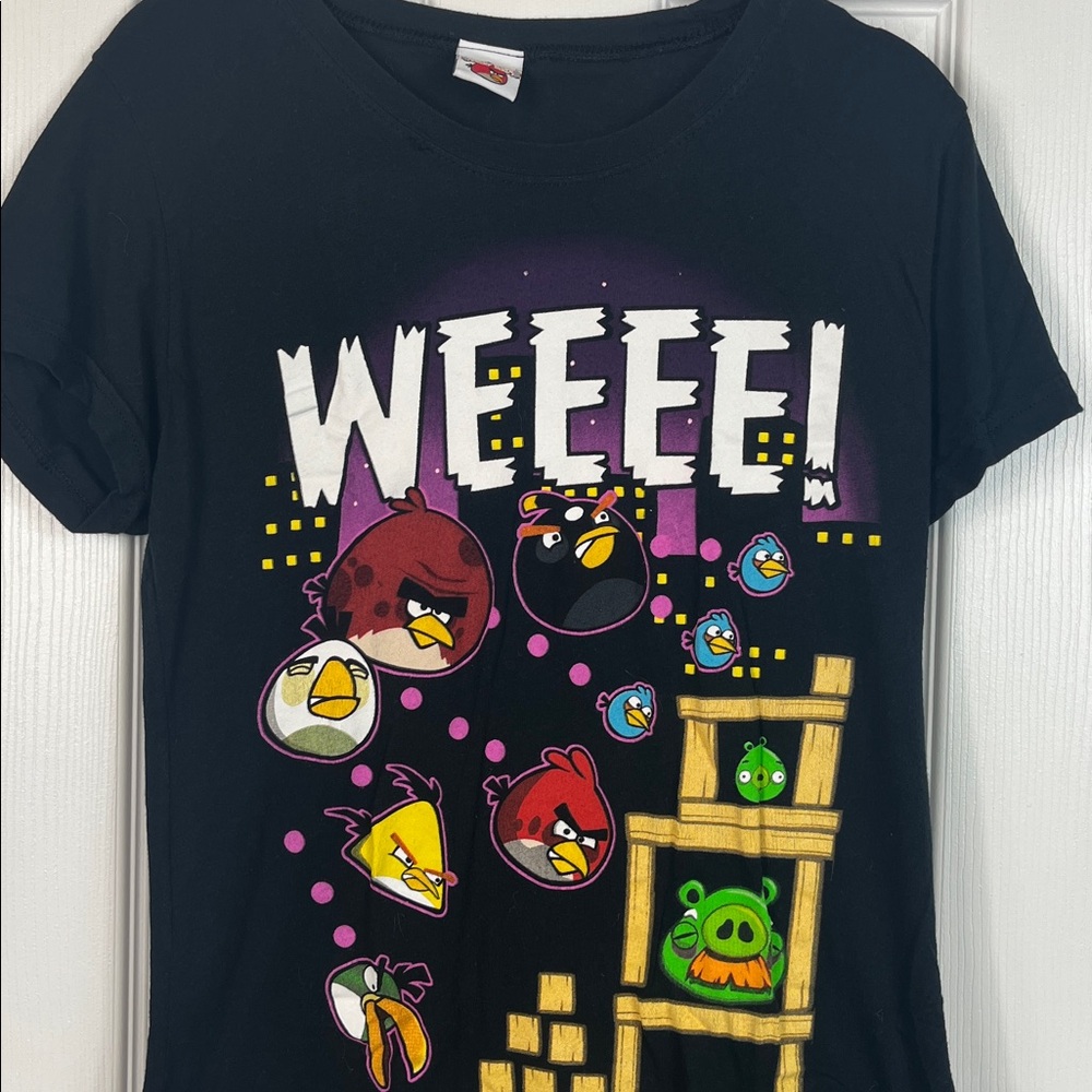Angry Birds black short sleeved tee shirt size sm-med. - Picture 2 of 7